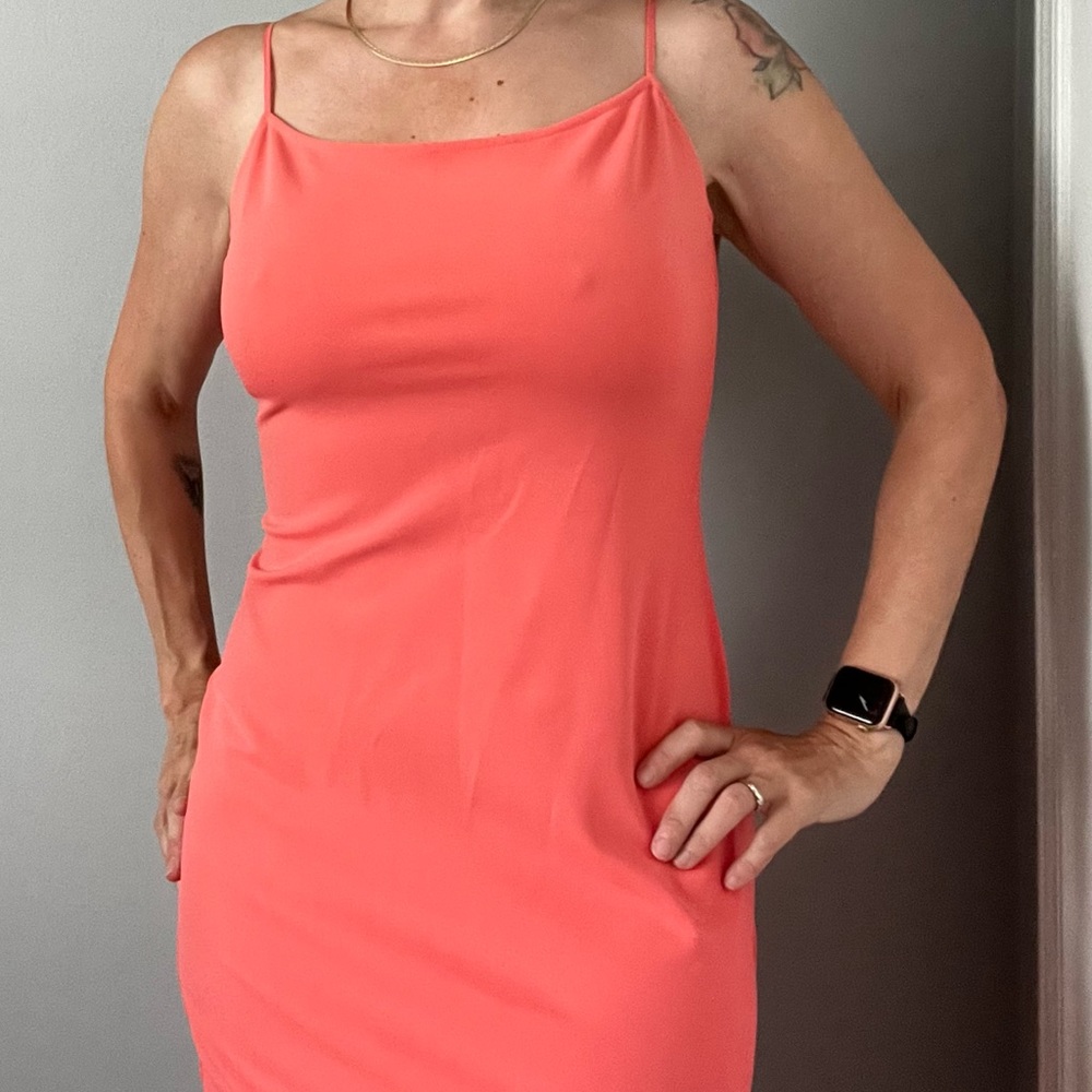 Aritzia | Babaton Julius Dress in coral | size medium